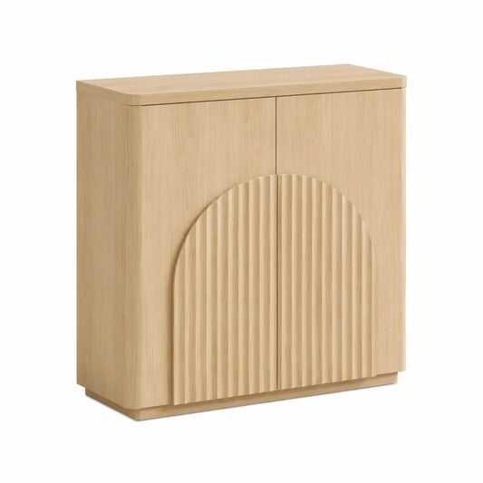 Credenza in legno di quercia con ante a motivo arcuato